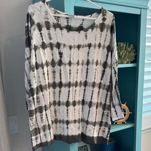 Chico's tied Dye print 3/4 sleeve top Chicos Size 3